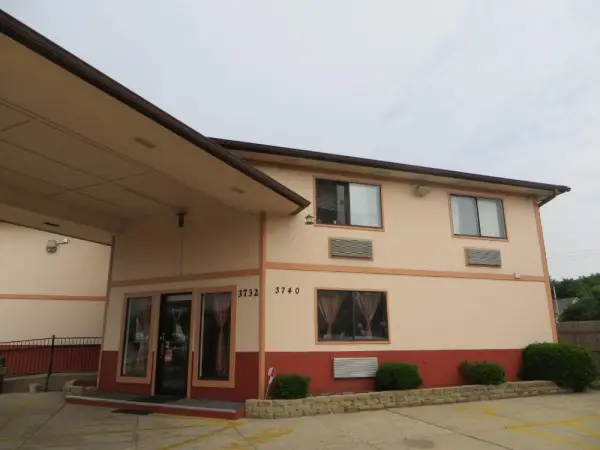 Gurnee Motel 7